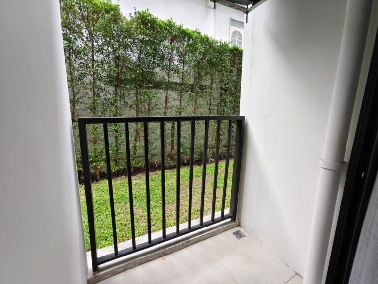 586338330 122267227370086101 6853567875581511032 N