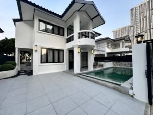 Prime Beachfront Villa for Sale in Pattaya – Limited Edition
