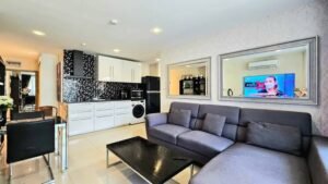 Art On Hill Condo for Sale : 2,590,000Baht