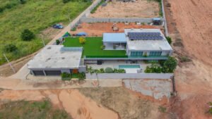 High-End Home in Mabprachan – Modern Design & Poolside Living