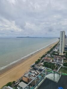A Shore Thing – Jomtien Beachfront Aeras Condo For Sale