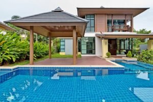 Tranquil Life Inside The Gates – Exceptional 4-Bed Home @Horseshoe Point