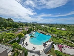 Grand Scale Living with Endless Views – Bangsaray Heights