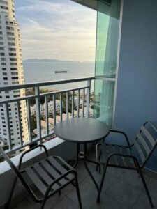 Beachlife Escape – High-Floor Sea & City View at Lumpinee Park Beach, Jomtien
