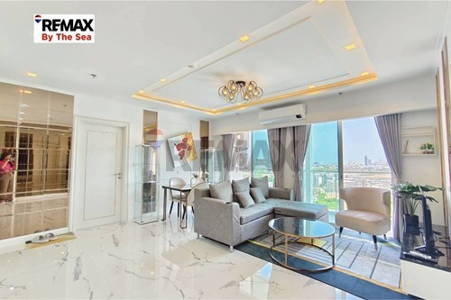 Luxury Sky-High Living: 2-Bed on 20th Floor