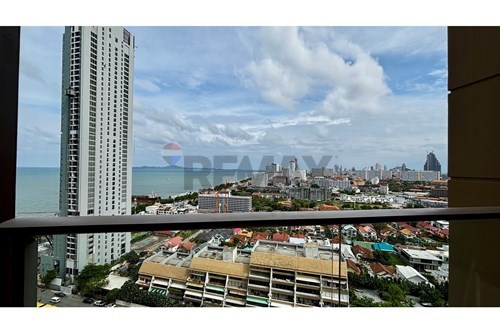 Luxury Condo with Ocean Views Awaits in Jomtien