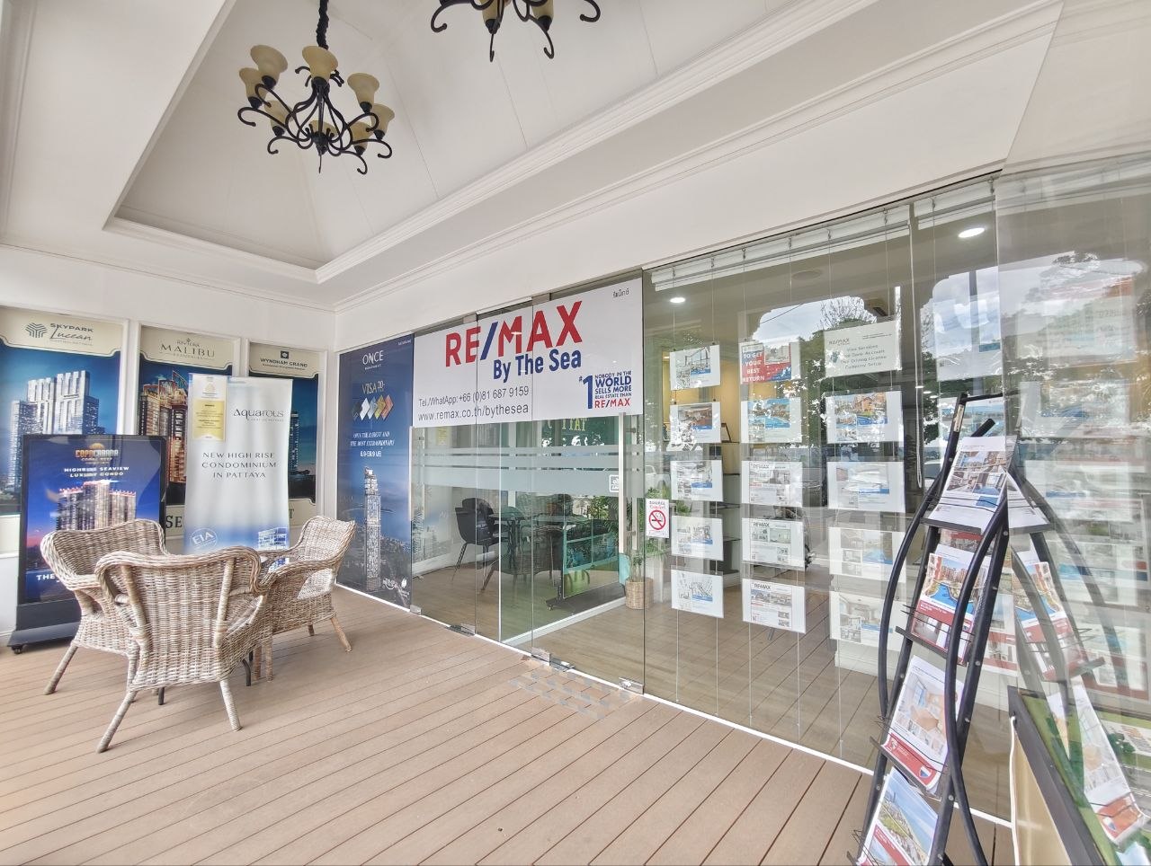 RE/MAX By The Sea office storefront on Jomtien Beach Road