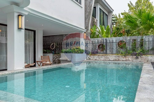 Luxury Villa Rental in Jomtien Beachfront