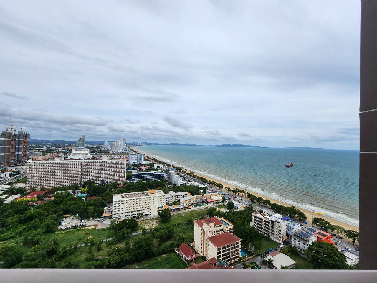 Copacabana Beach Jomtien – 1 Bedroom Sea View Condo for Rent
