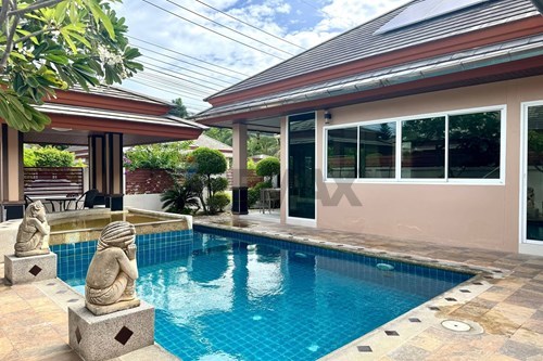 Private pool villa in Bann Piam Mongkon, Huay Yai