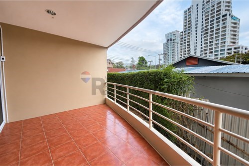 Executive Residence 4 | Spacious 1 Bedroom 96 Sq.m.