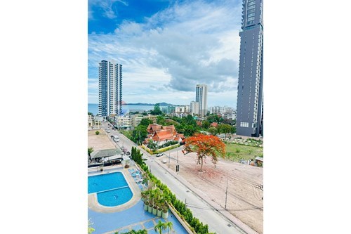 Stunning Sea-View Condo in Pratumnak, Thailand